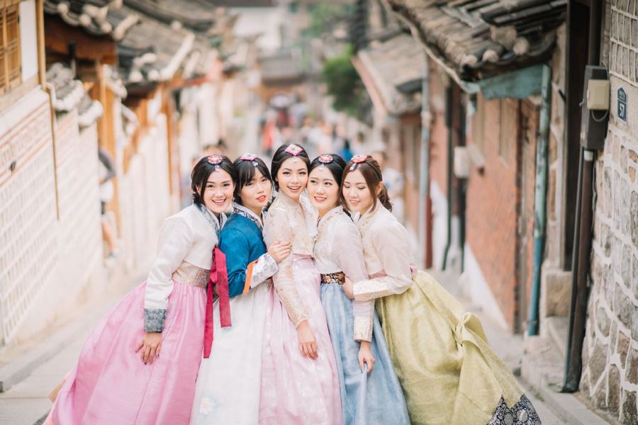 Du lịch Hàn Quốc trải nghiệm mặc Hanbok