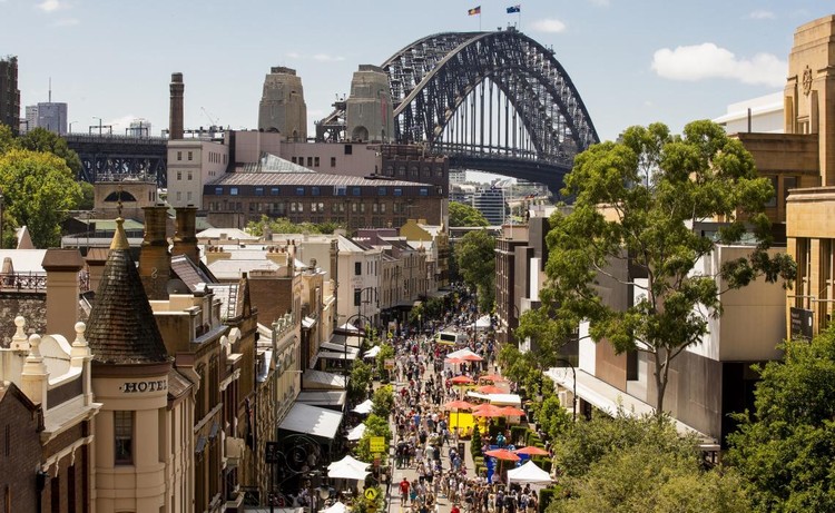 The rocks tấp nập người qua lại, du lịch Úc