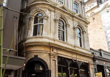 Tòa nhà nghiêng, Đại lộ Nữ Hoàng, DU LỊCH New Zealand